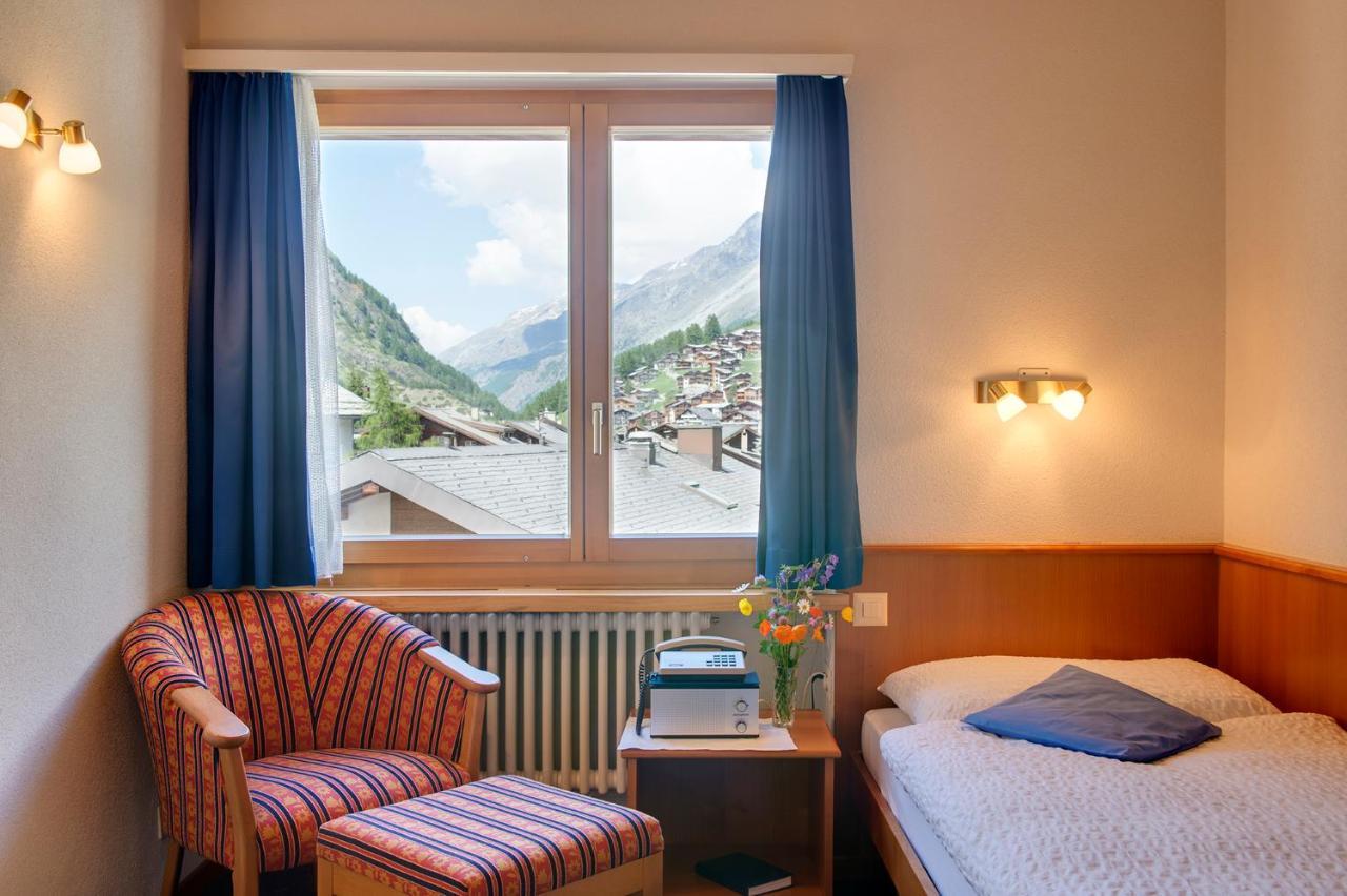 Hotel Parnass Церматт Экстерьер фото