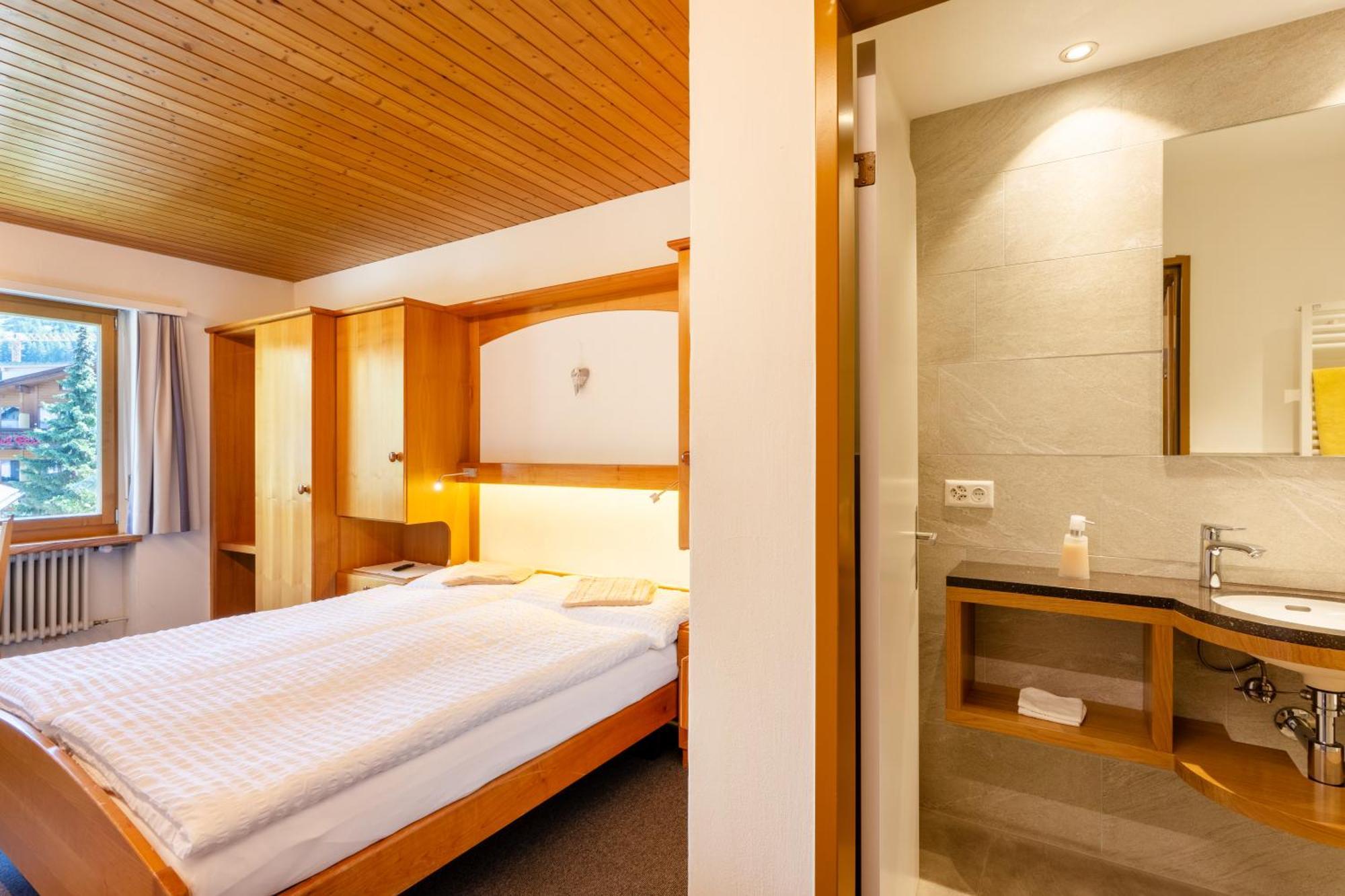 Hotel Parnass Церматт Экстерьер фото