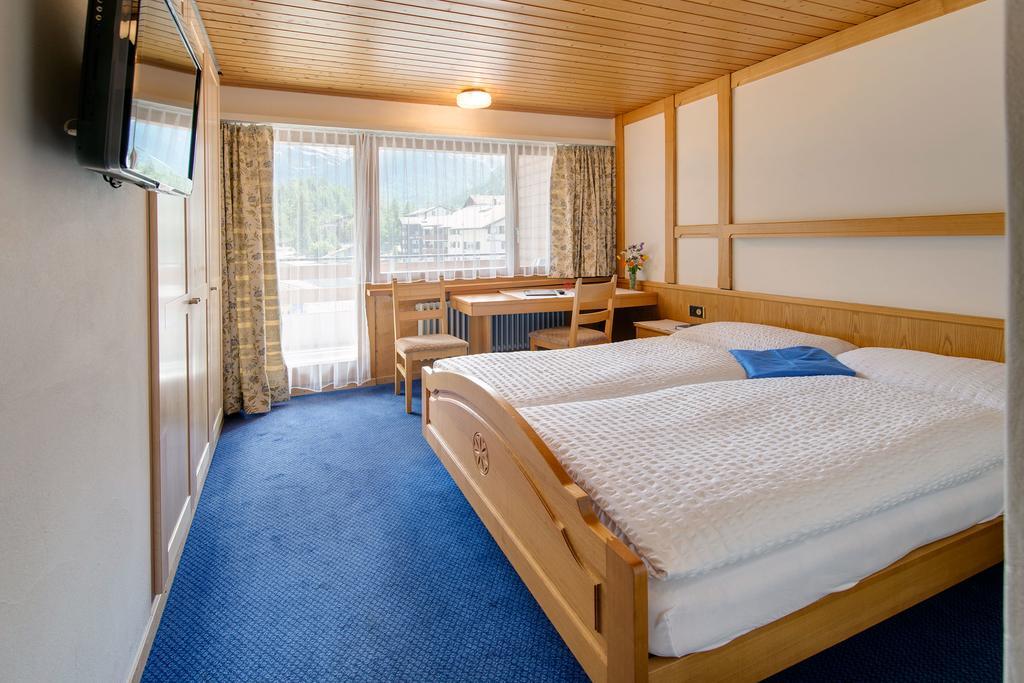 Hotel Parnass Церматт Номер фото